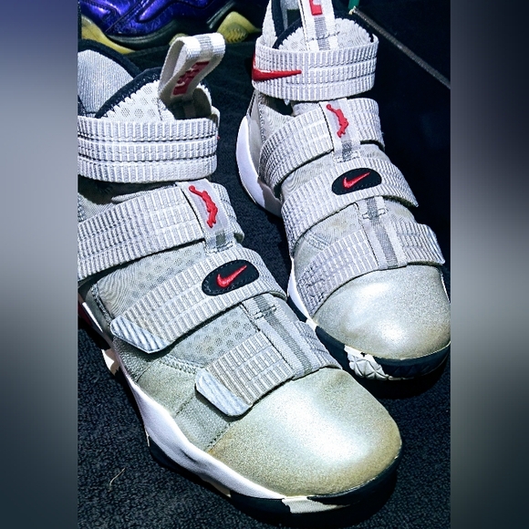 **Nike** --LeBron Soldier 11-- 'Silver Bullet'... - Picture 3 of 10